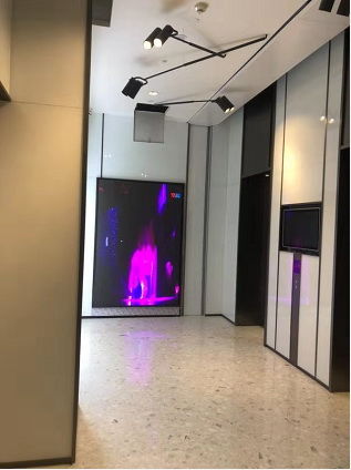 大元智能打造深圳市金地商场创意电梯屏
